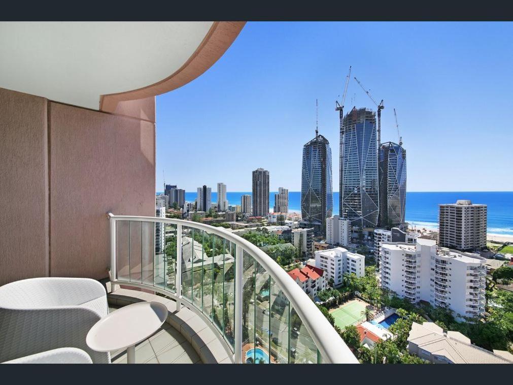 Deluxe Private Apartment And Studio - Ocean Views Gold Coast Exterior photo