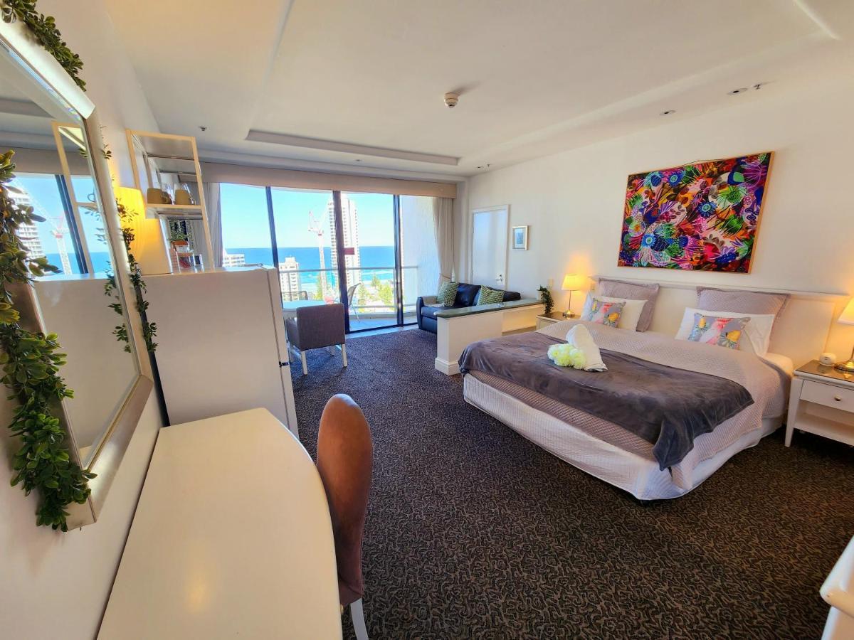 Deluxe Private Apartment And Studio - Ocean Views Gold Coast Exterior photo
