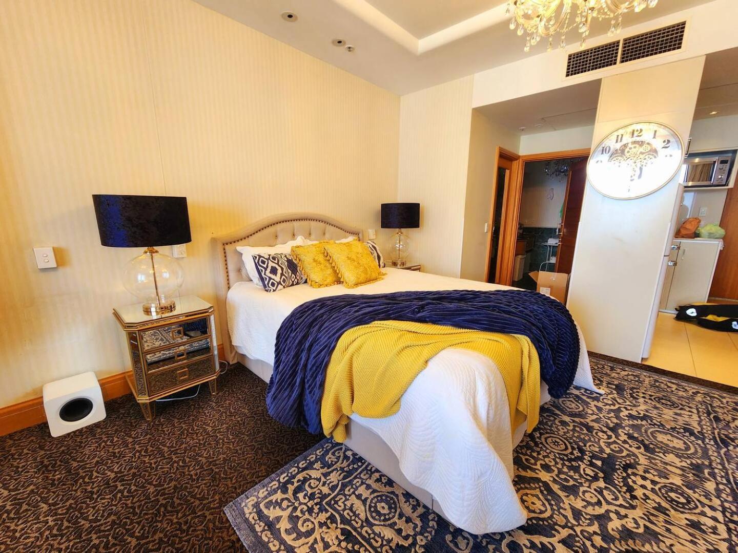 Deluxe Private Apartment And Studio - Ocean Views Gold Coast Exterior photo